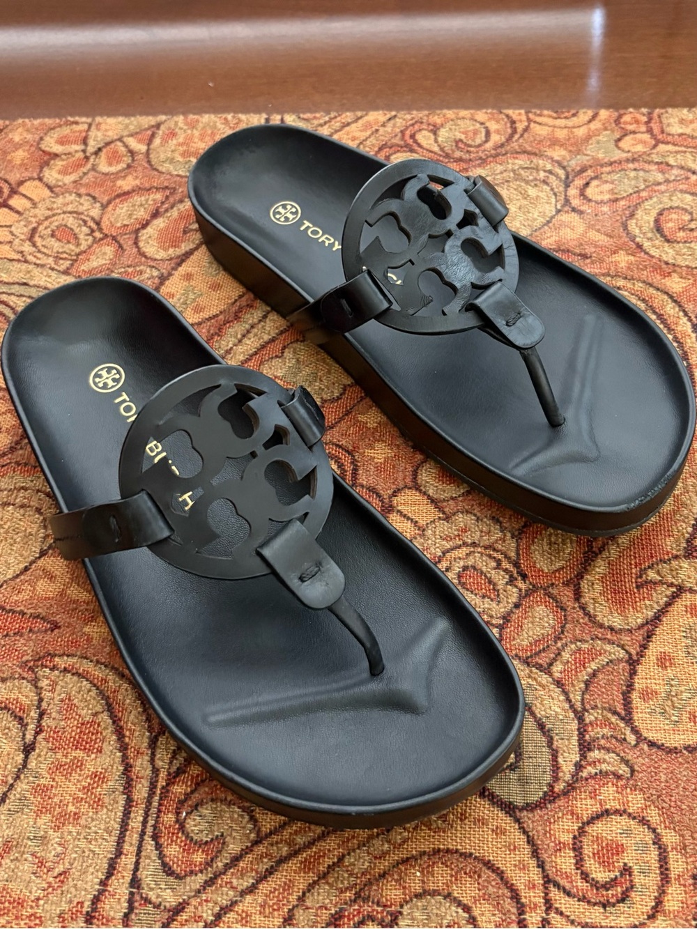 โจTory Burch Miller Cloud Calf Leather Black Size 7 with box Very Good Conditionโจ